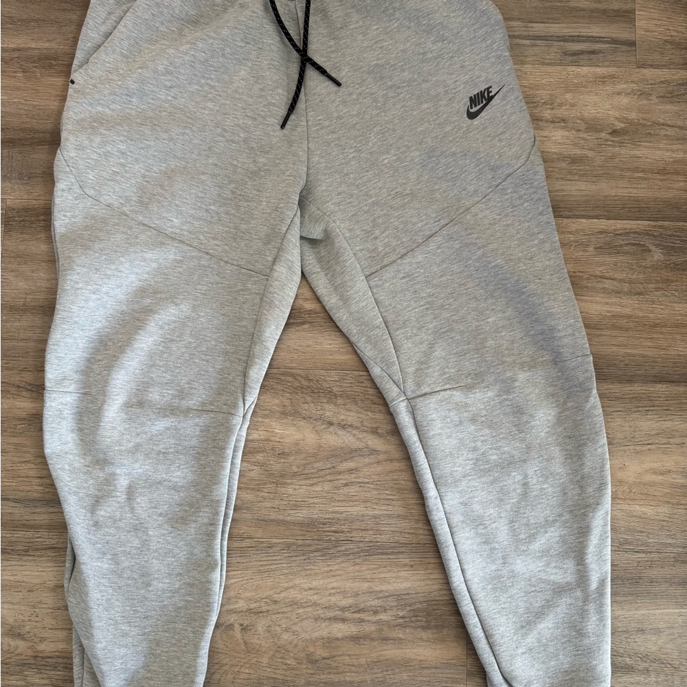 Nike Mens Medium Tech Fleece Sweatpants